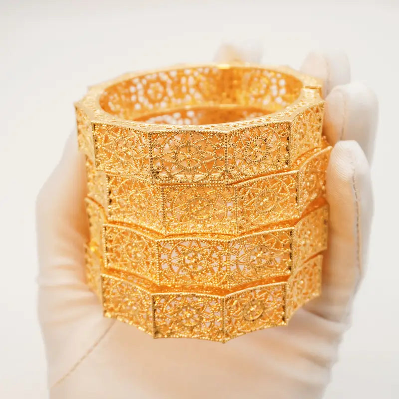 1pc Elegant Boho 12-Pointed Star Open Cuff Bracelet for Women, 24K Golden Plated