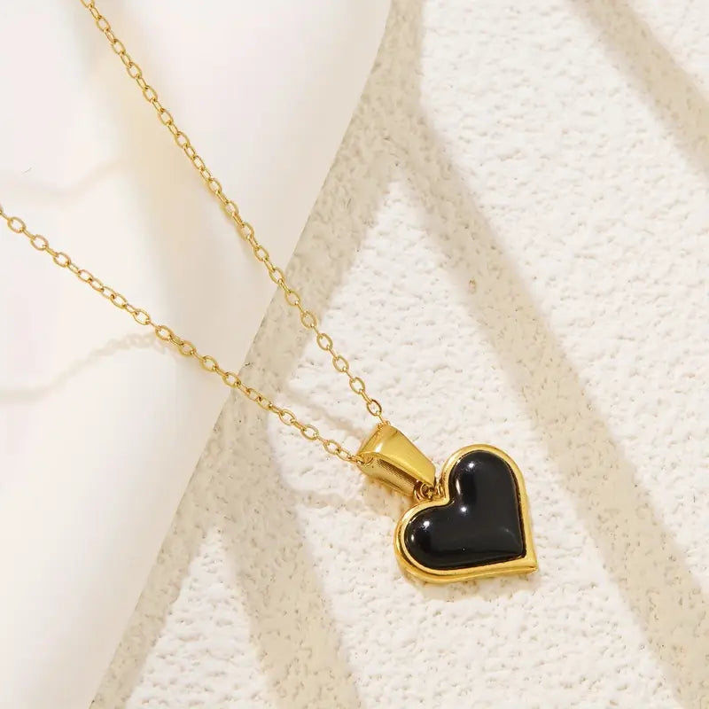 Simple Heart Pendant Necklace, Alloy Multicolor Love Charm for Men and Women