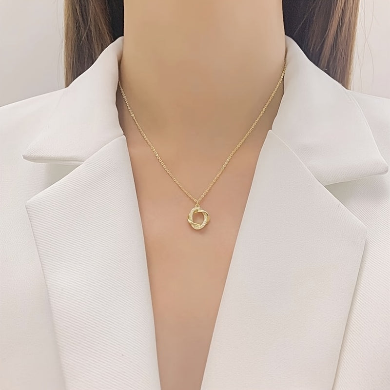 Golden Minimalist Necklace With A Pendant