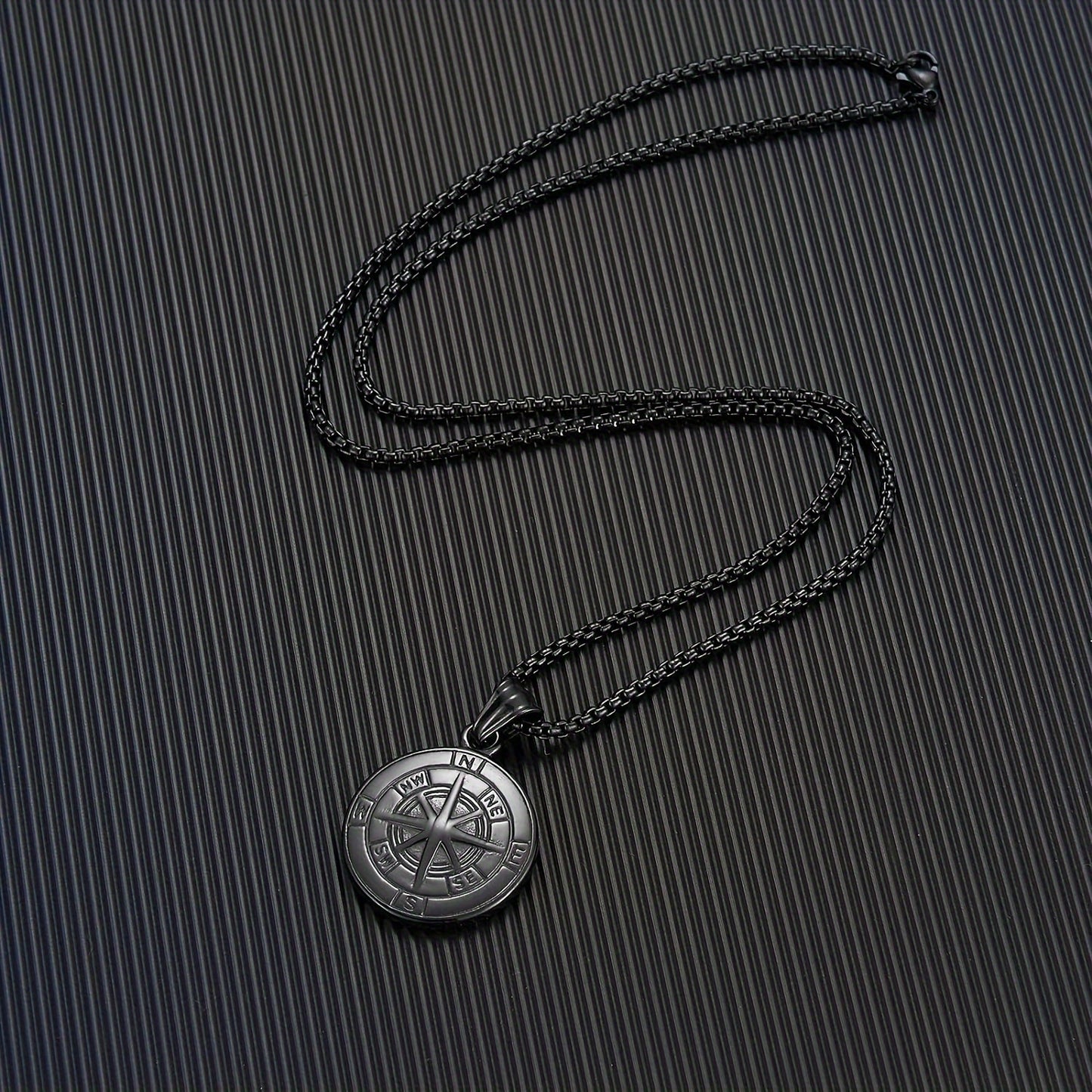 Trendy Retro Compass Necklace Embossed Octagonal