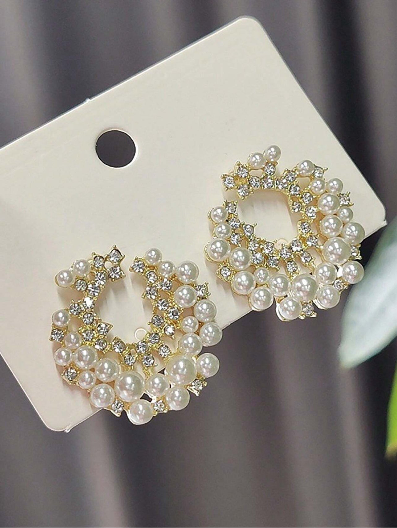 Luxury C-shaped Pearl Earrings Round Zirconia Earrings