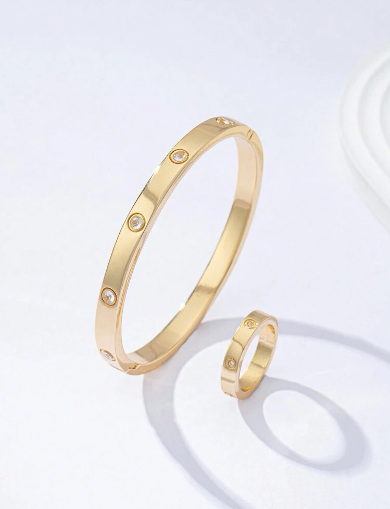 2pcs Stainless Steel zirconia Pattern Ring Bangle Set