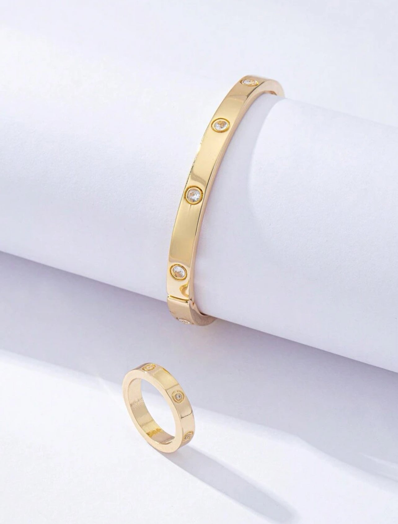2pcs Stainless Steel zirconia Pattern Ring Bangle Set