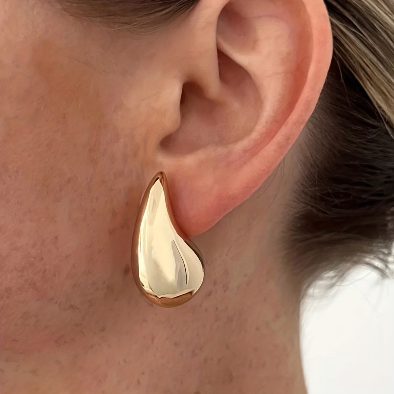 Creative Glossy Chunky Water Drop Shaped Stud Earrings 18K Gold Plated
