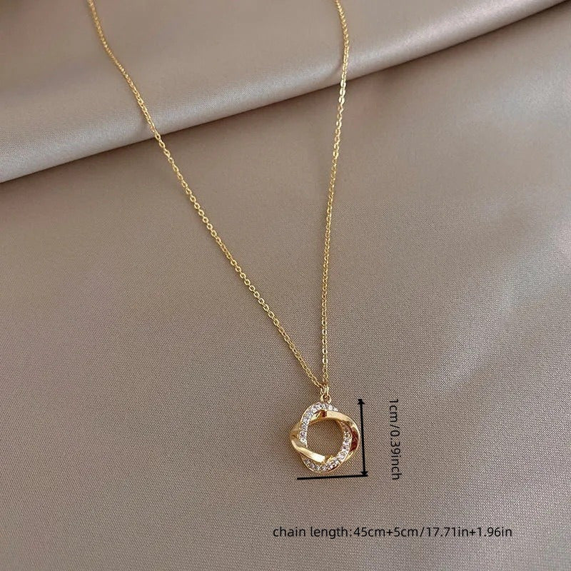 Golden Minimalist Necklace With A Pendant