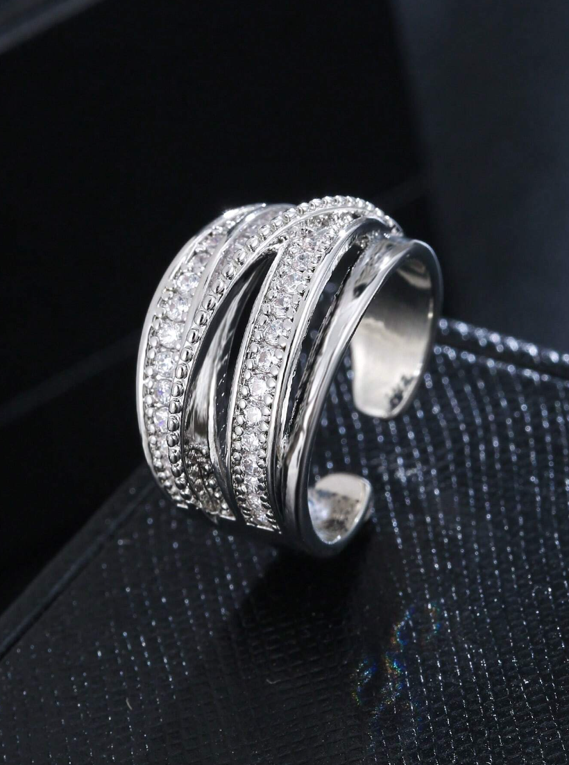 1pc Bridal Retro Hollow Out Cross Design Zirconia Ring