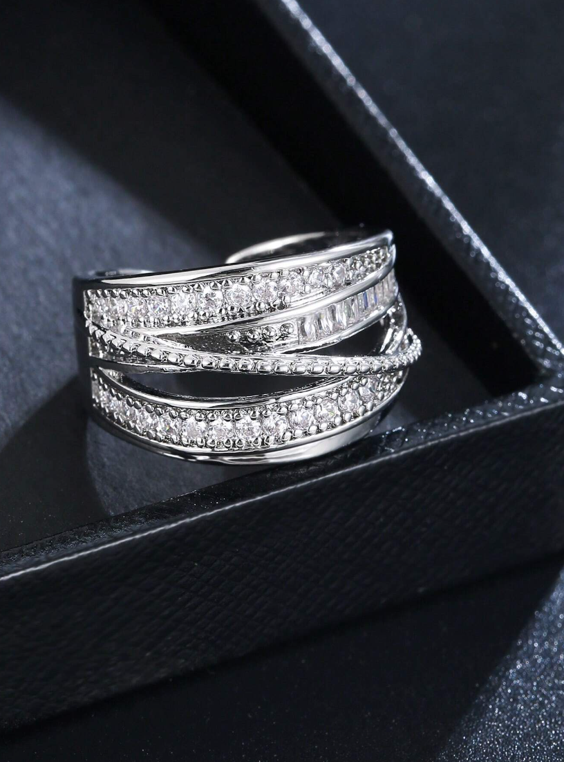 1pc Bridal Retro Hollow Out Cross Design Zirconia Ring