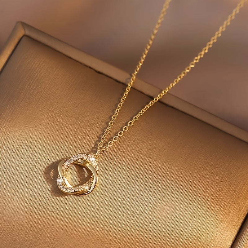 Golden Minimalist Necklace With A Pendant