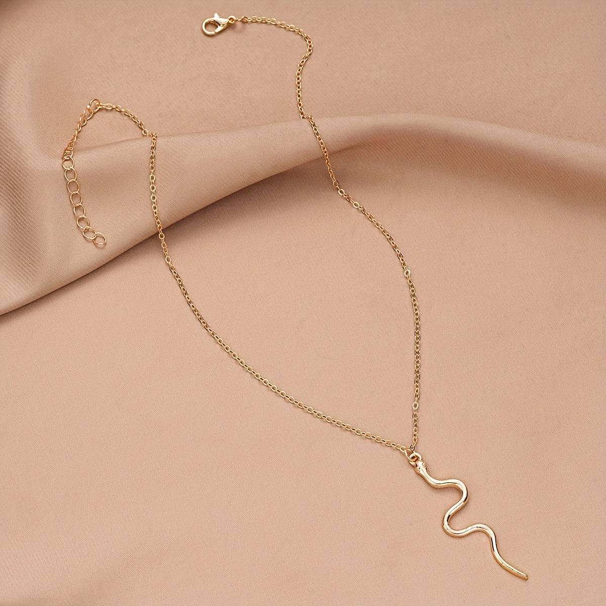 Simple Snake Pendant Necklace Ladies Daily Dating Holiday Jewelry Ornament For Women