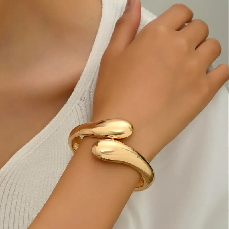 Elegant & Sexy Alloy Mirror-Finish Water Drop Cuff Bracelet - Chic Geometric Open Bangle