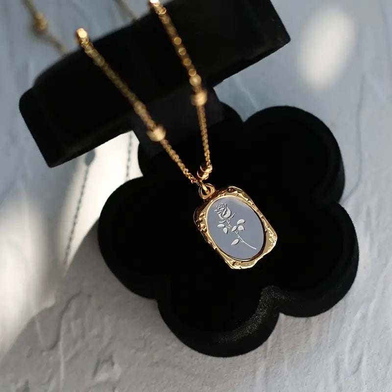 1pc Stainless Steel Magic Mirror Rose Necklace Vintage Relief Square Pendant & Beaded Chain Gold