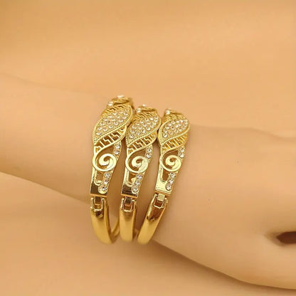 1pc Vintage-Inspired Golden Rhinestone Bangle - Zinc Alloy Hollow Design For Women