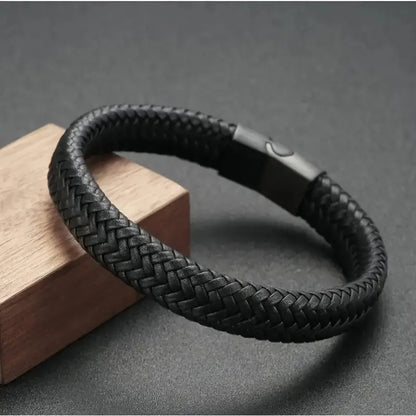 Men's Bracelet, Retro PU Leather Braided Bracelet, Magnet Buckle Bracelet