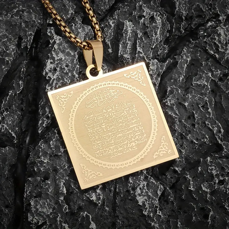 Fashionable 18K Gold-Plated Square Pendant Necklace with Arabic Inscription