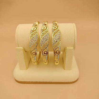1pc Vintage-Inspired Golden Rhinestone Bangle - Zinc Alloy Hollow Design For Women