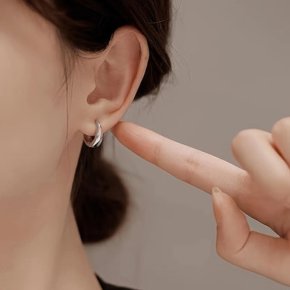 Simple Silvery Hoop Earrings Stylish Glossy Ear Jewelry Women's Daily Wear Decorative Earrings