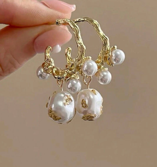 French Vintage Pearl Gold Color C-shaped Hoop Earrings