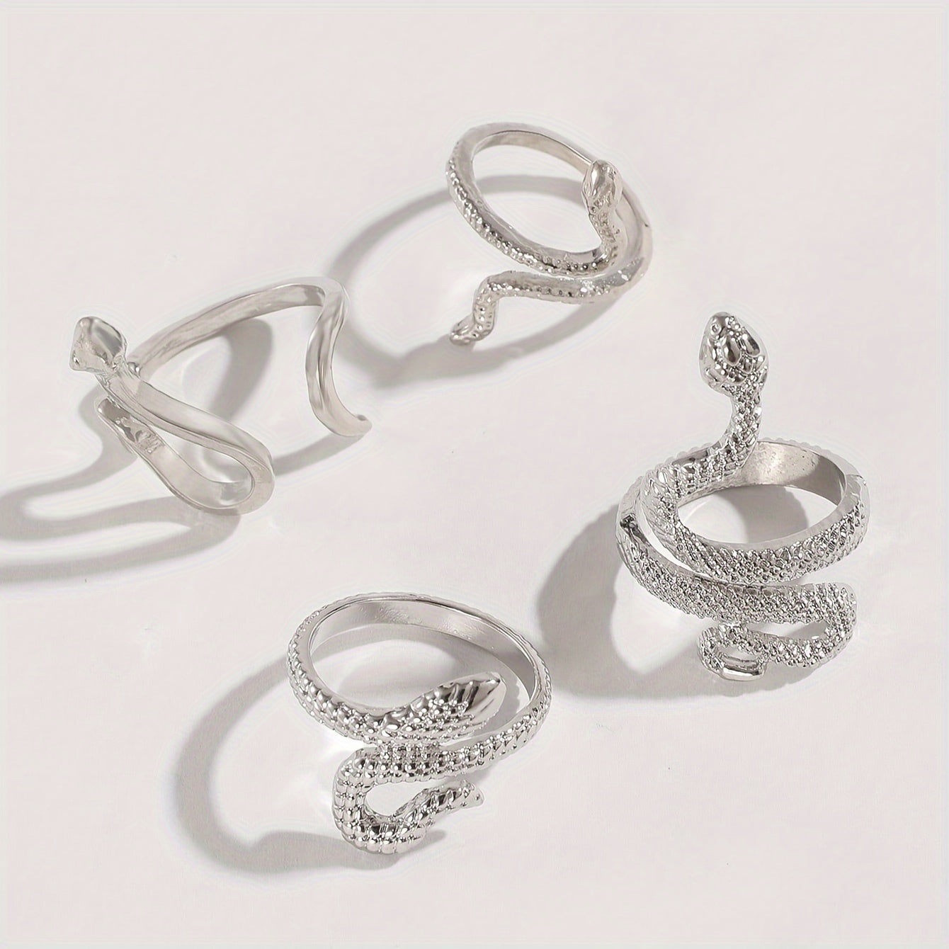 4pcs Vintage Stacking Rings Retro Snake Design Suitable For Women