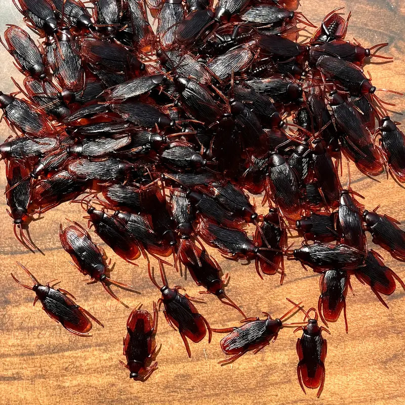 10pcs Prank Fake Roaches