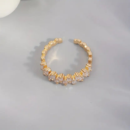 Elegant & Chic Cubic Zirconia Copper Ring - Unique Irregular Design for Weddings