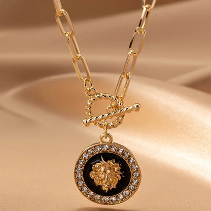 Exquisite Lioness Head Pendant Necklace for Women - Elegant Fashion Jewelry with Oval Chain and OT Buckle