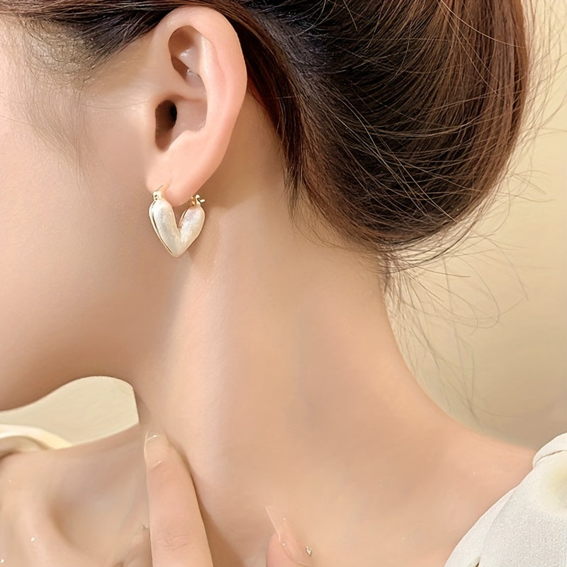White Heart Design Hoop Earrings Cute Simple Style Zinc Alloy Jewelry